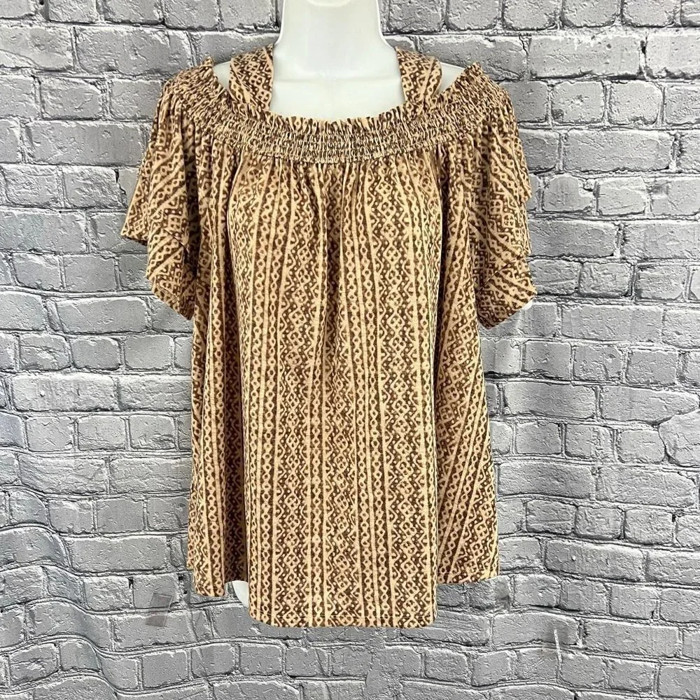 Chico's Size 2 Tribal Swirls Cold-Shoulder Top L 12 - Picture 5 of 12